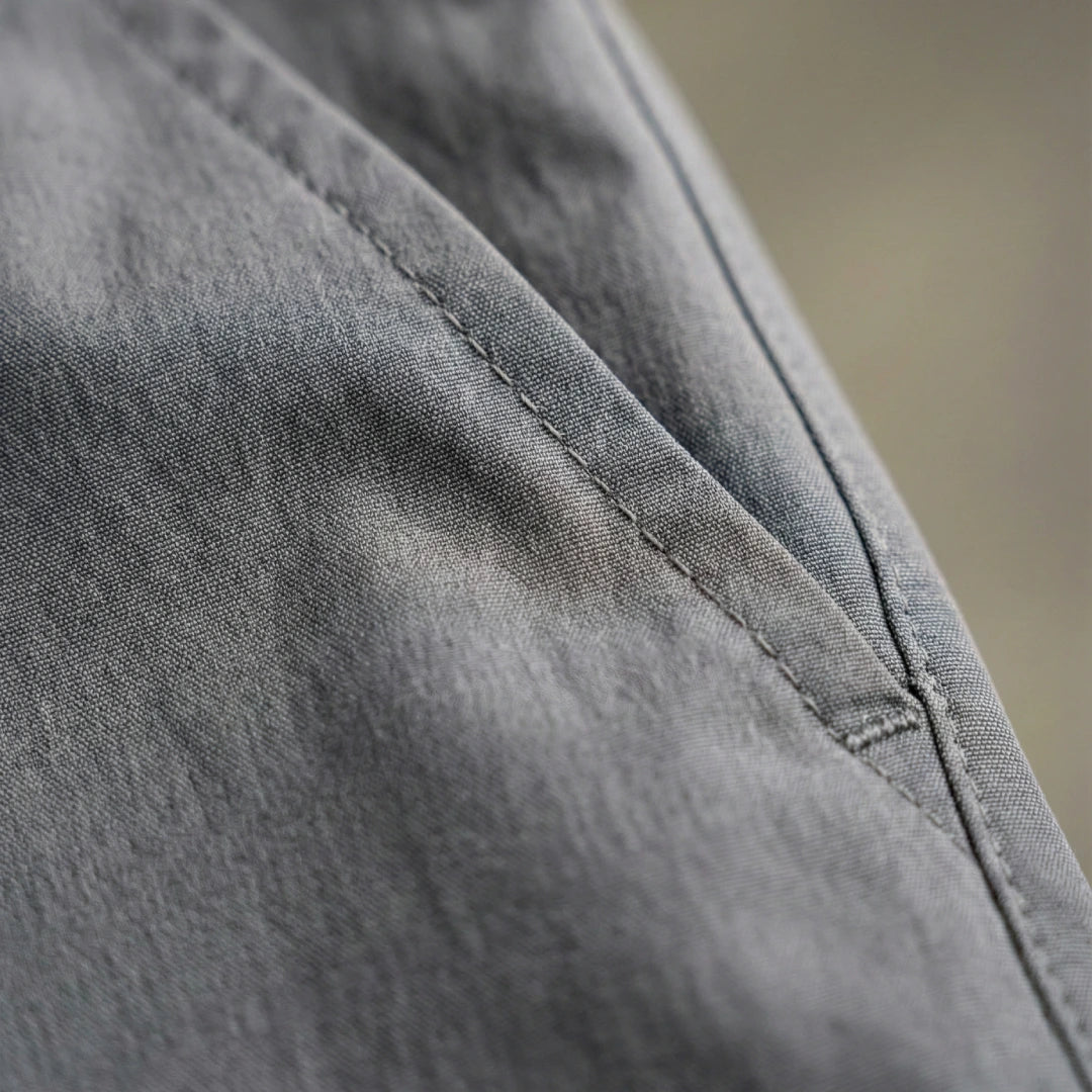 [Leve 4, Pague Só 2!] Bermuda Vektor Masculina em Nylon Texturizado de Alta Durabilidade com Bolsos Cargo e Etiqueta Industrial + BRINDES